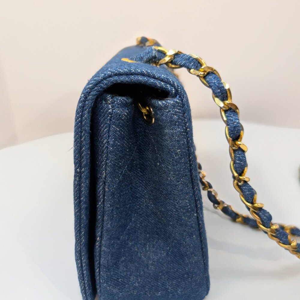 Chanel Vintage Classic Blue Denim Quilted Medium Full Flap Bag - Picture 4 of 16